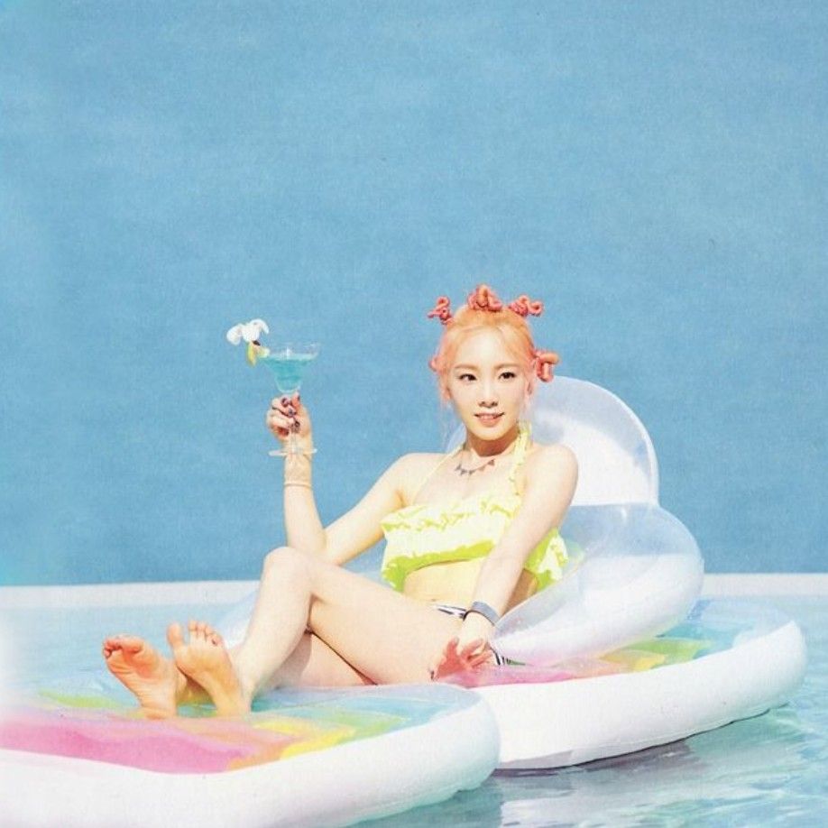 Latest photo of Taeyeon (Girls' Generation)