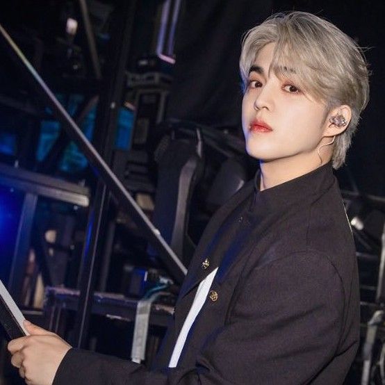 Recent activity shot of S.Coups (SEVENTEEN)