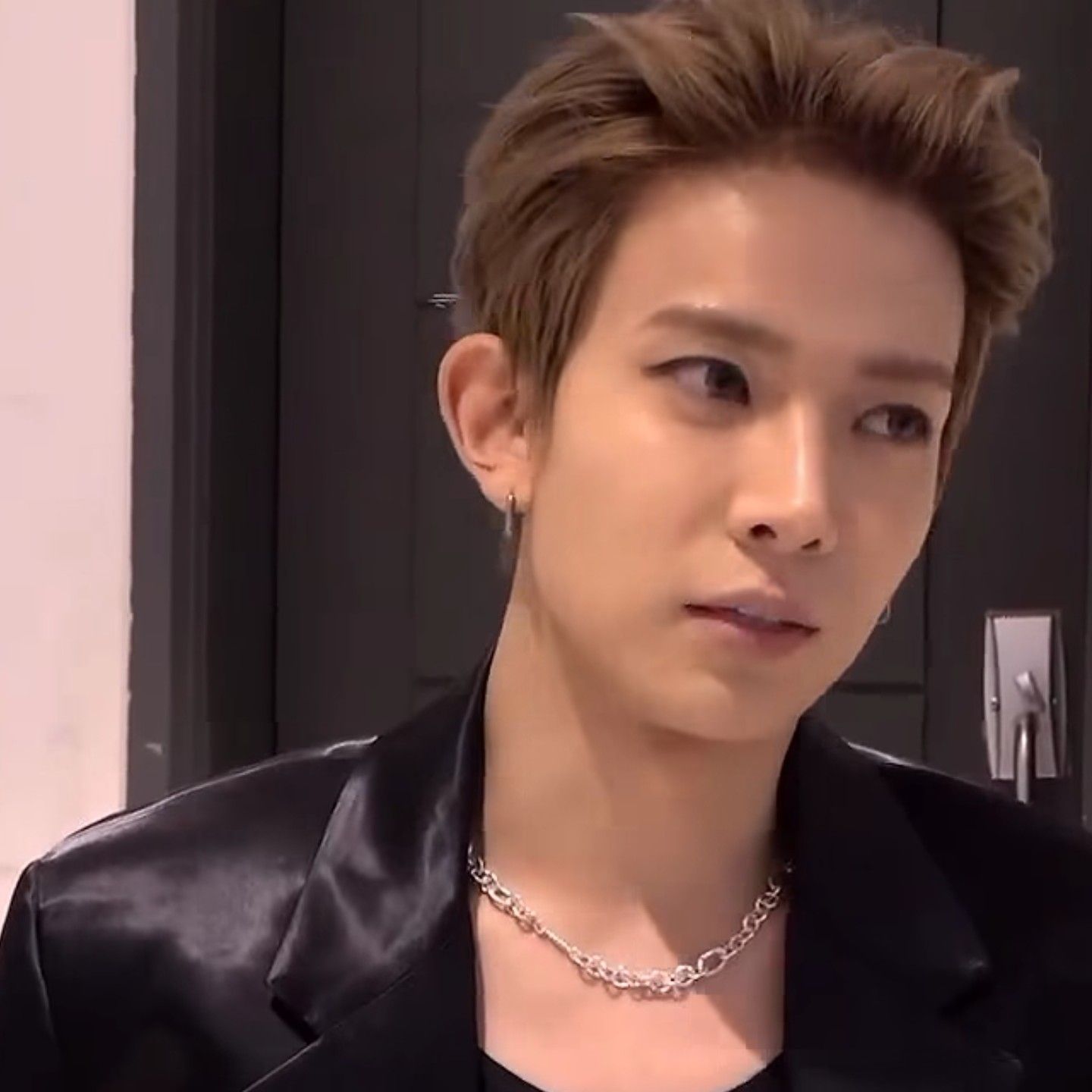 희승 (ENHYPEN)의 비하인드 컷