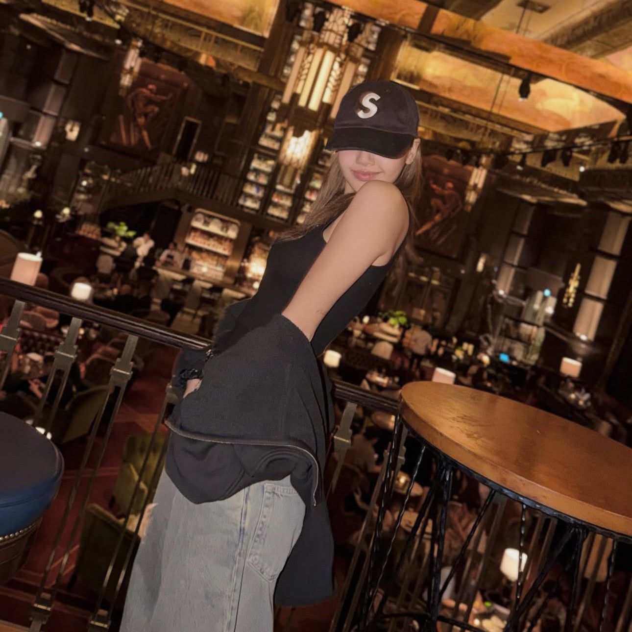 Lisa (BLACKPINK)的最新照片