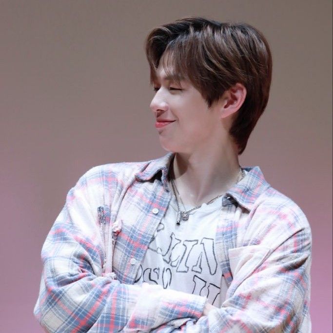 カン・ダニエルの舞台裏ショット