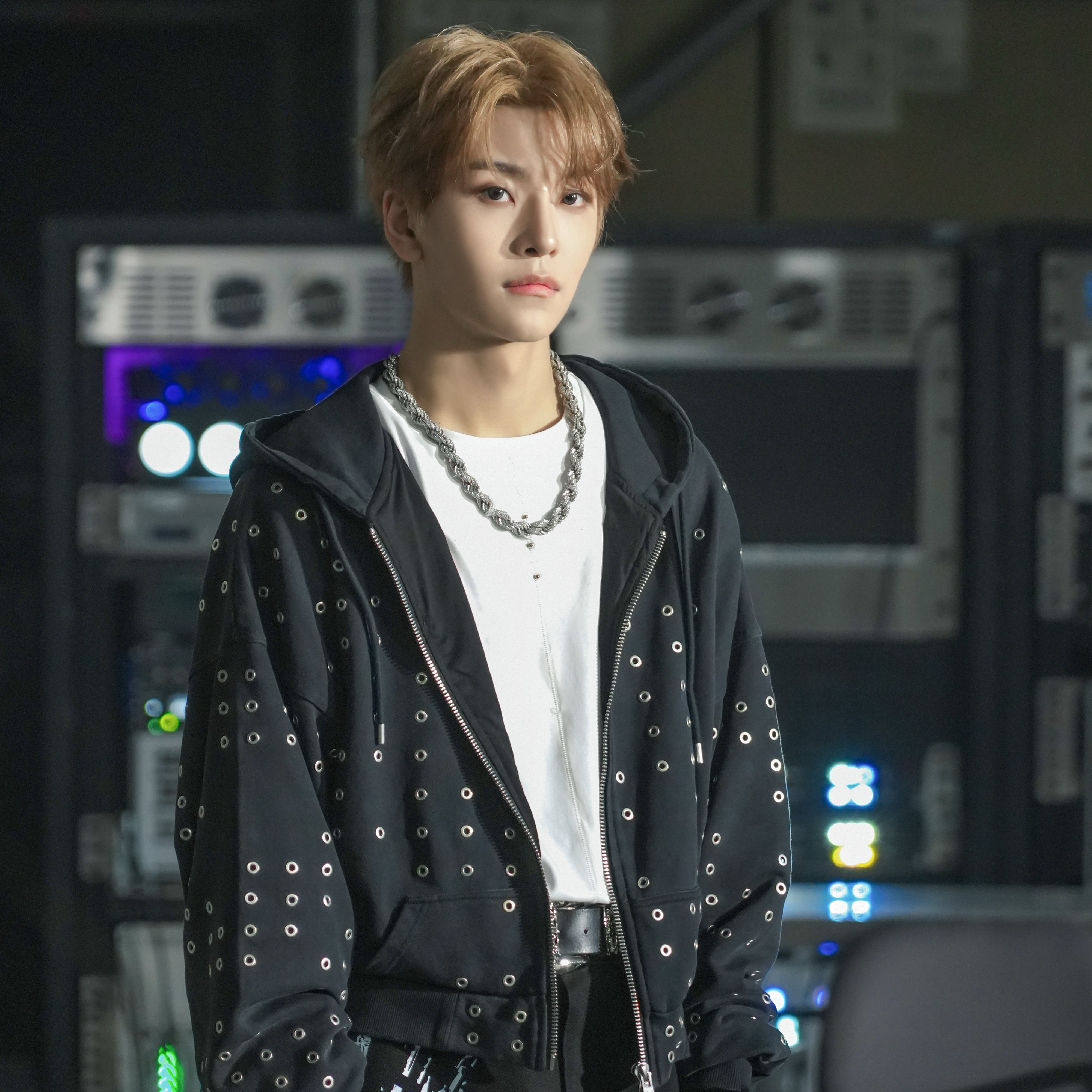 Recent activity shot of He Xinlong (ALPHA DRIVE ONE)