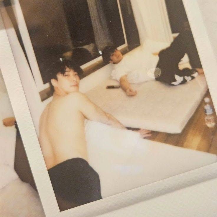 ASTRO的最新照片