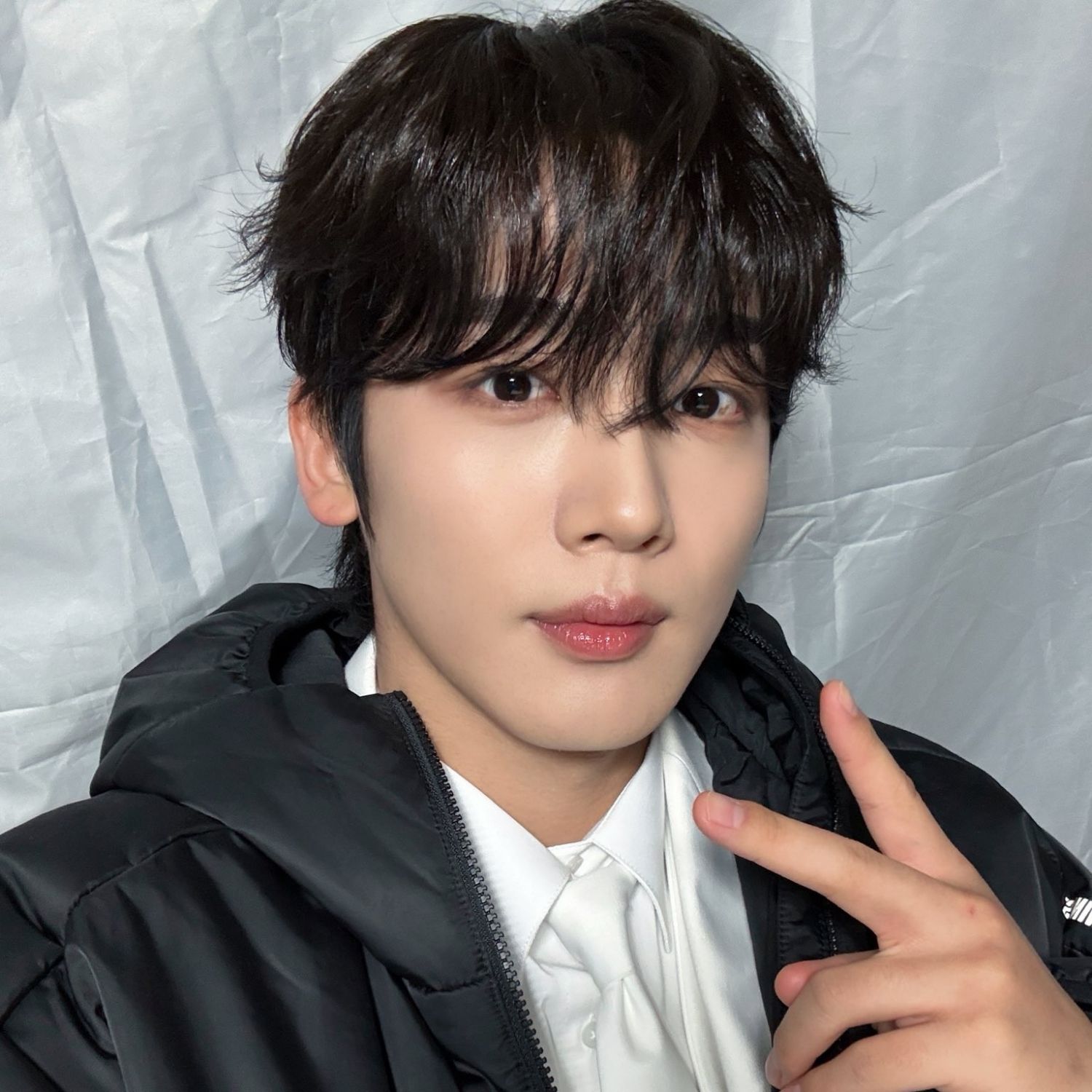 キム・ヨハン (WEi)の舞台裏ショット