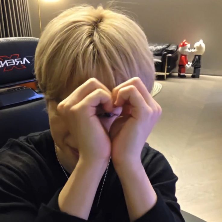 A moment captured by Jimin (BTS)'s fan