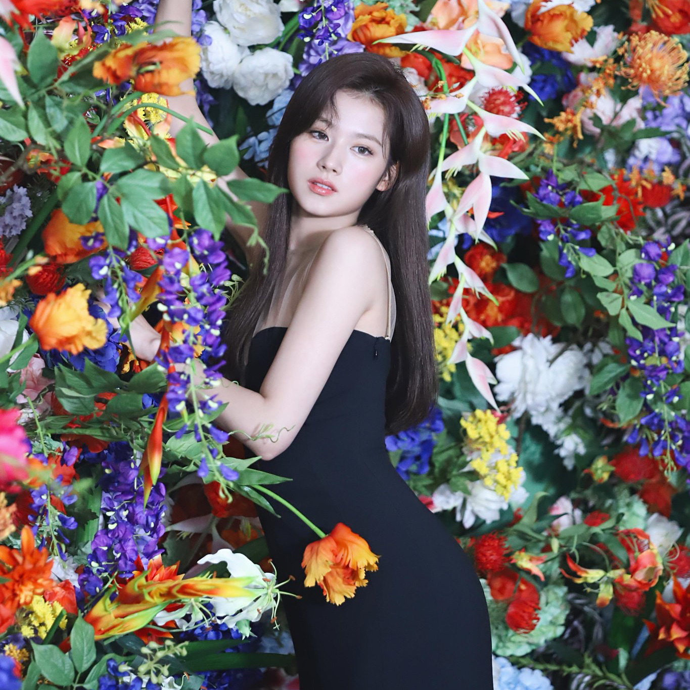 A moment captured by Sana (TWICE)'s fan