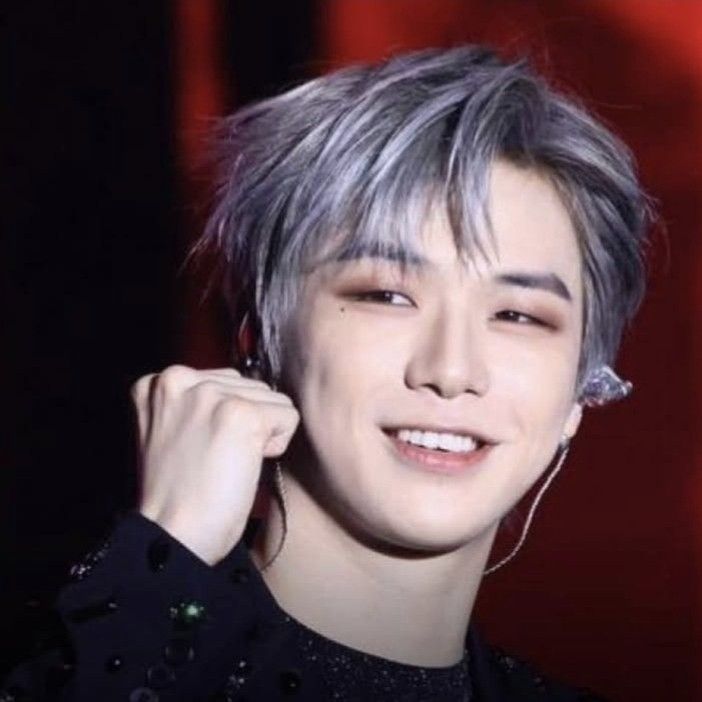 강다니엘의 비하인드 컷