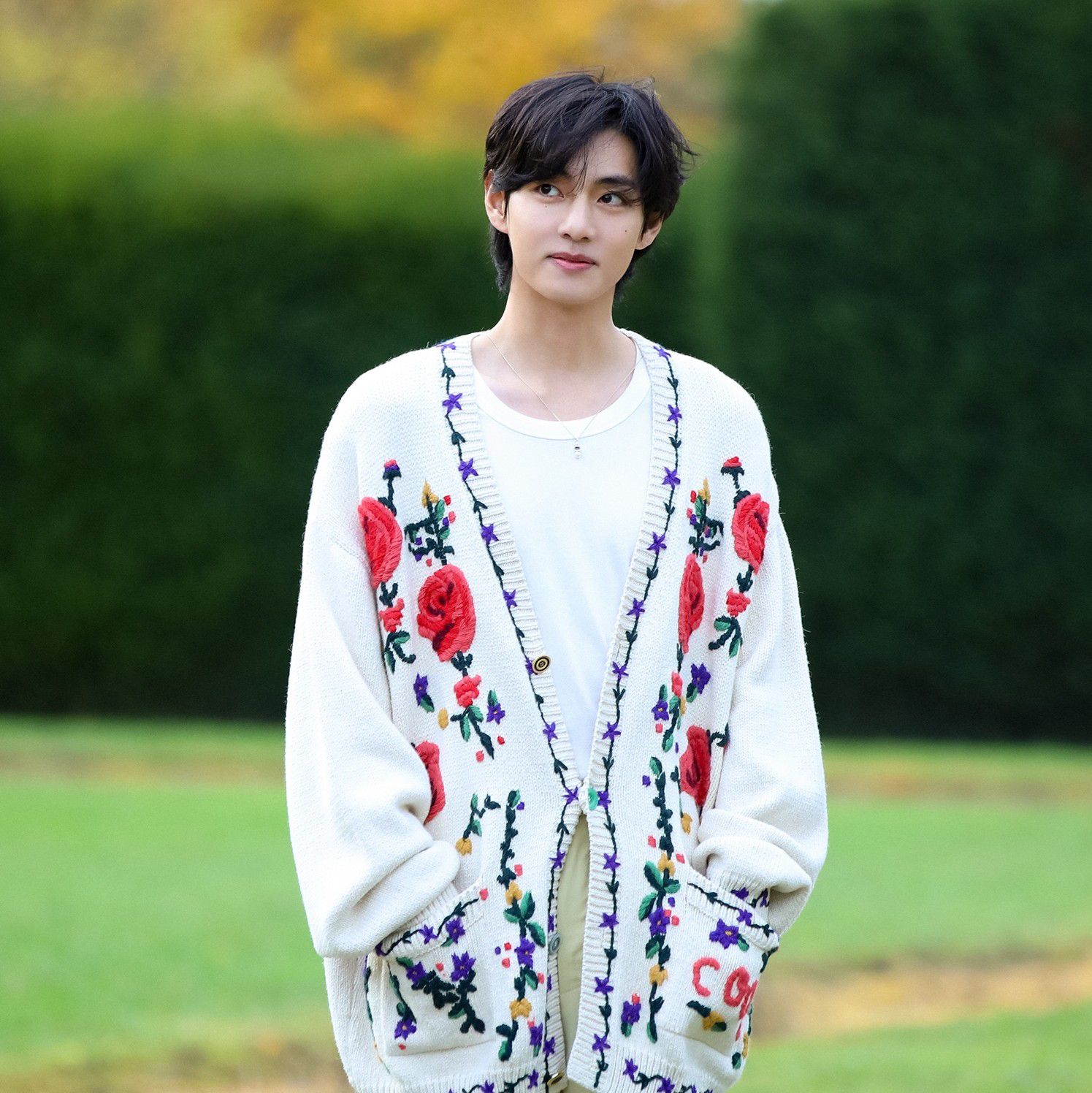 Behind-the-scenes cut of BTS