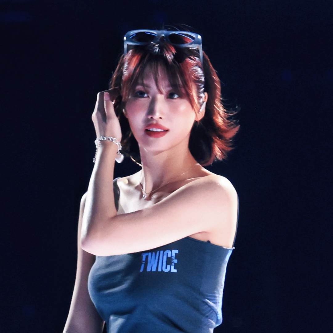Momen yang diabadikan oleh penggemar Momo (TWICE)