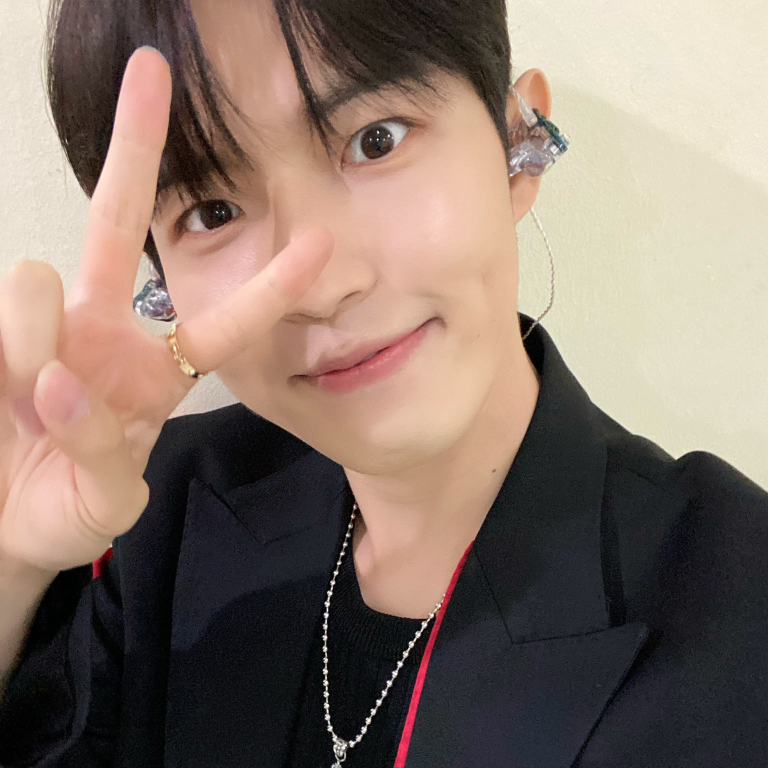 Behind-the-scenes cut of Kim Jaehwan