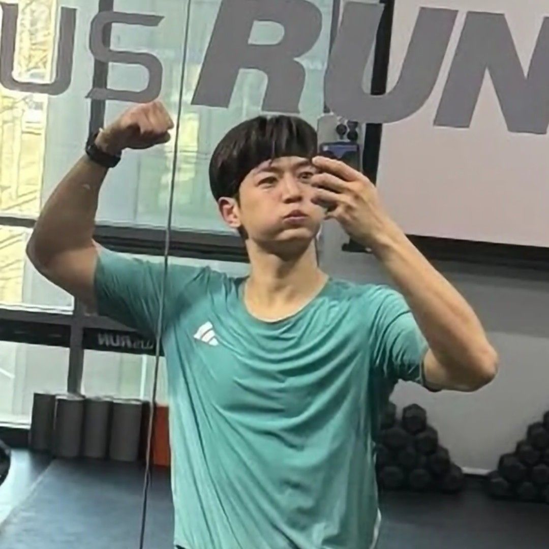 Latest photo of Minho (SHINee)