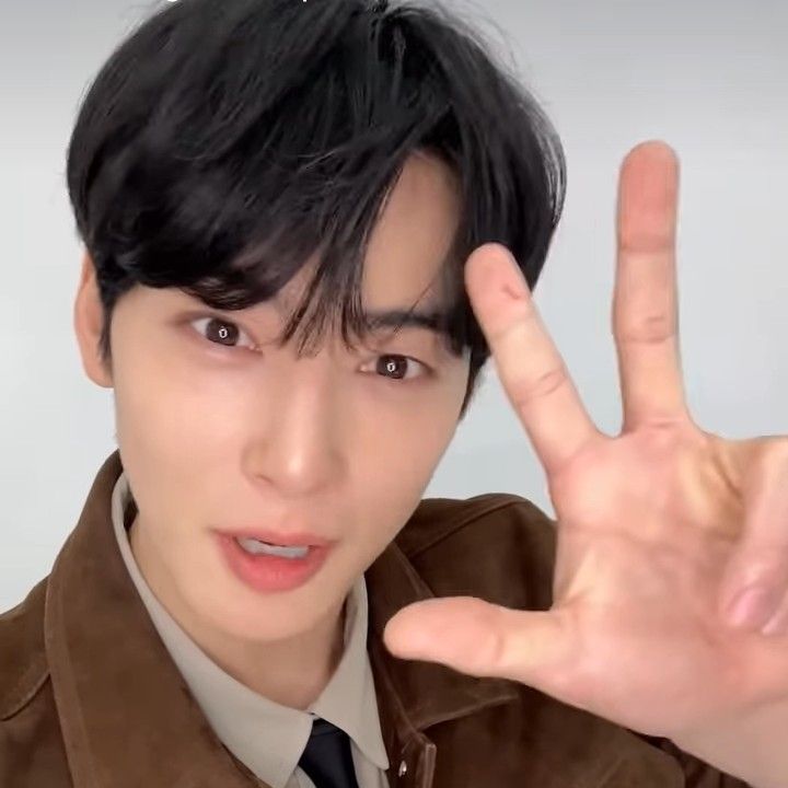 아스트로의 비하인드 컷