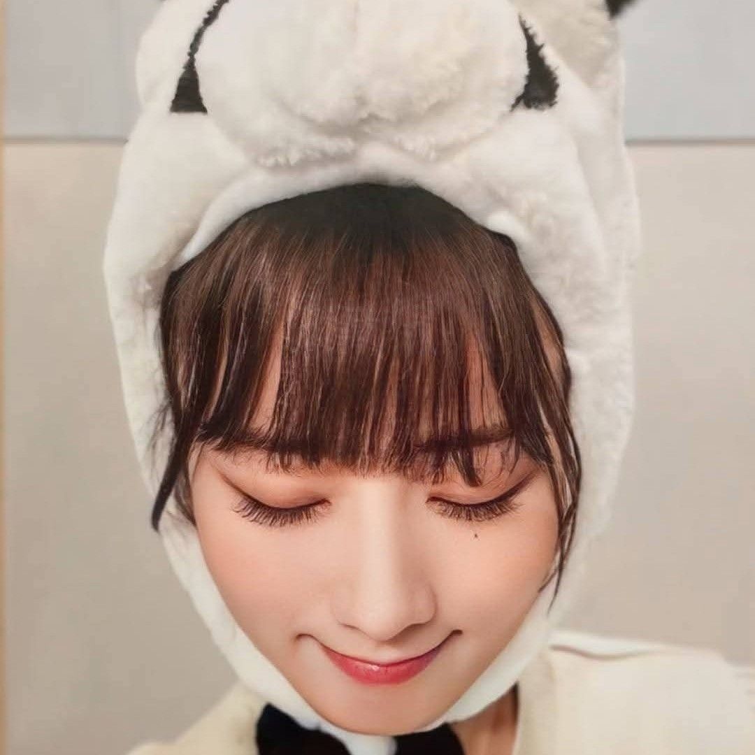 A moment captured by Yoon Bomi (Apink)'s fan