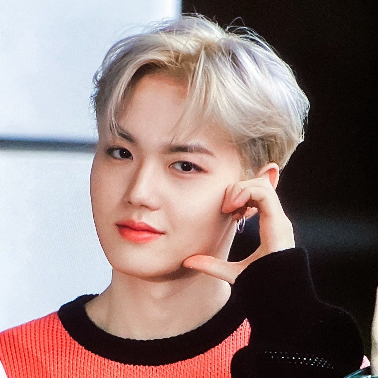 Potret di balik layar Doyoung (TREASURE)