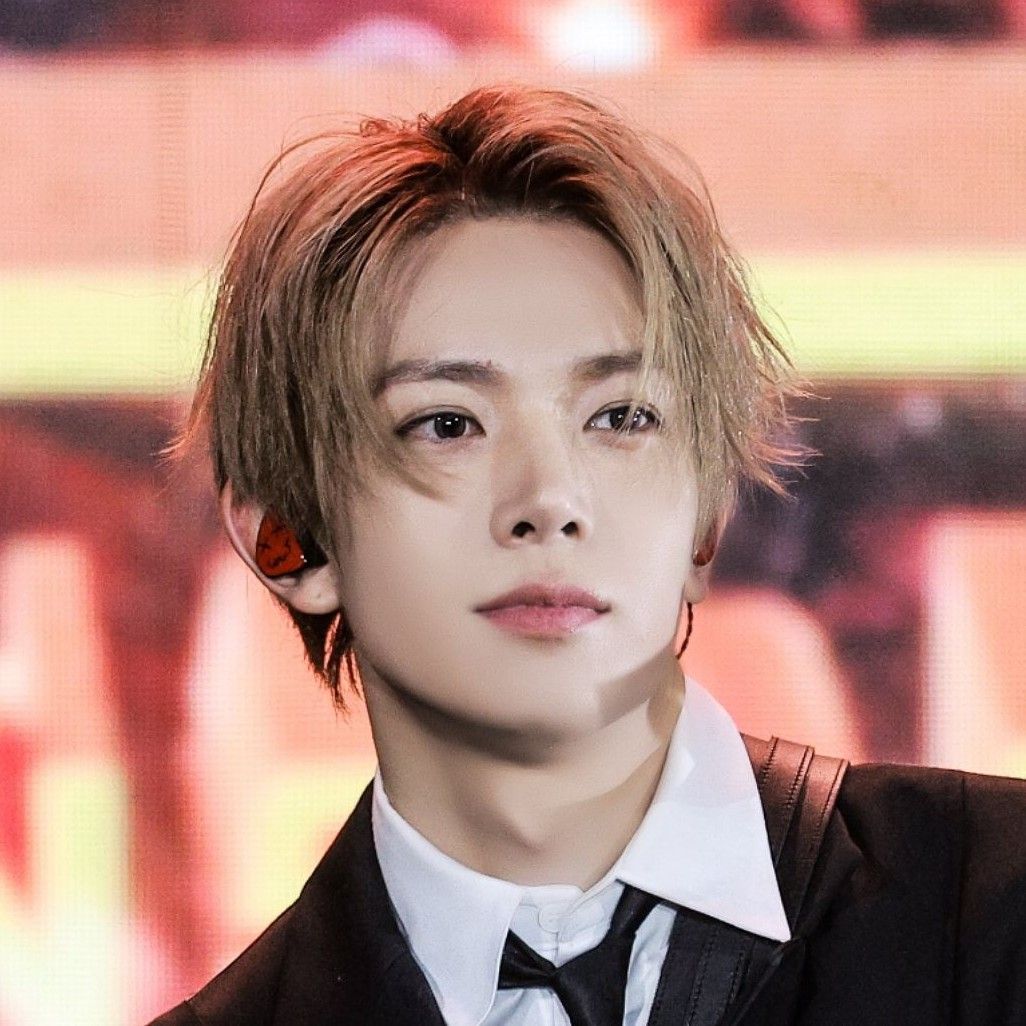 Foto terbaru Heeseung (ENHYPEN)