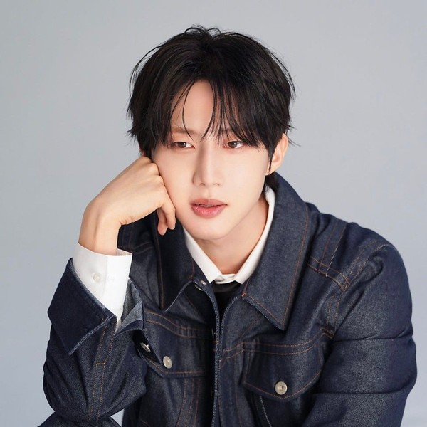 Popular profile picture of Hui (PENTAGON) loved by fans