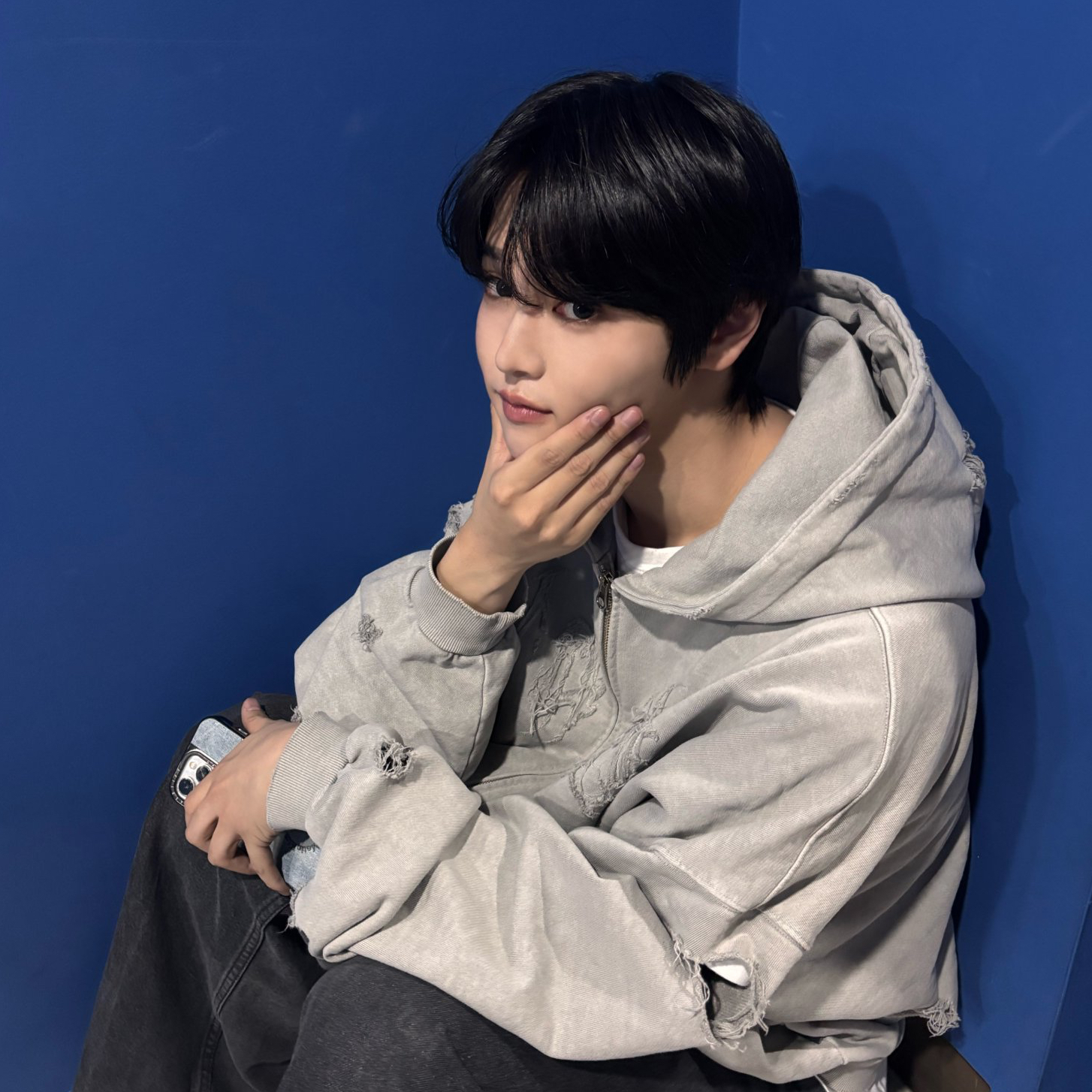 A moment captured by Jang Haneum's fan