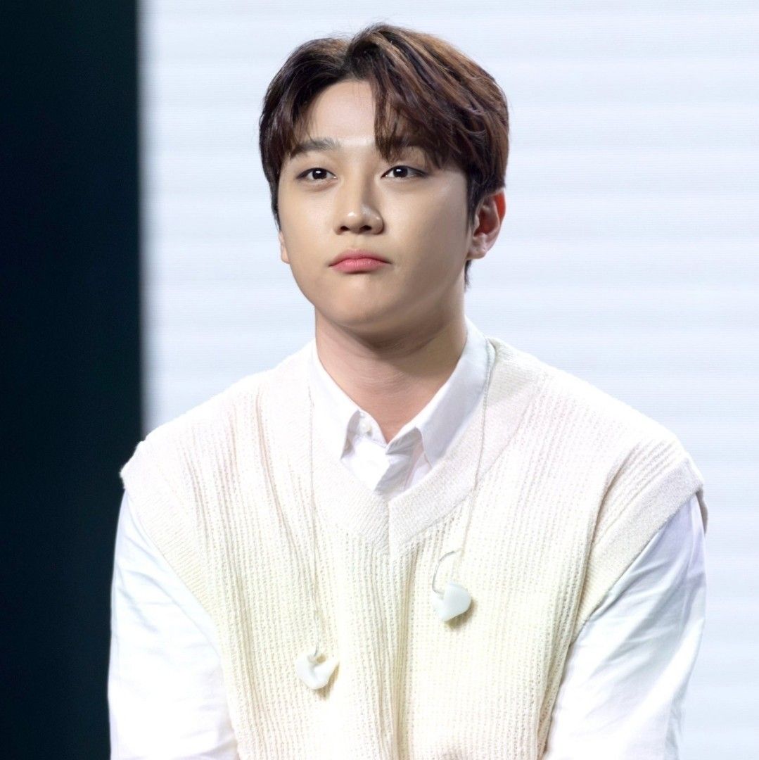 A moment captured by Hong Joochan (GoldenChild)'s fan
