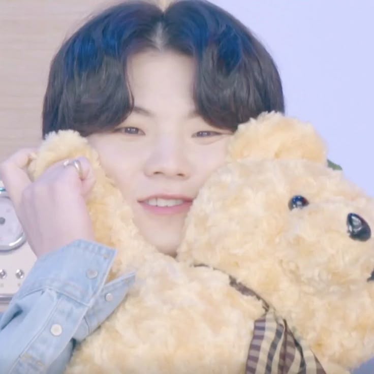 A moment captured by Woozi (SEVENTEEN)'s fan