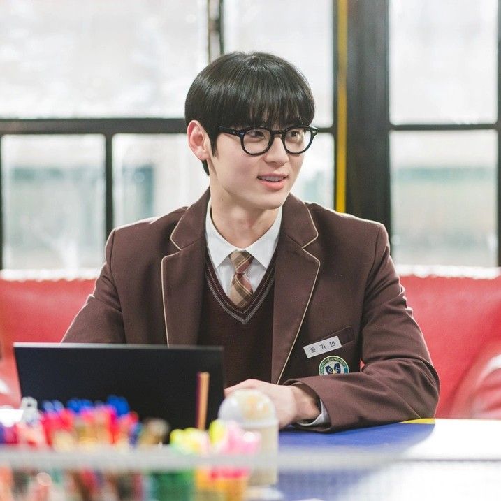 Recent activity shot of Hwang Minhyun
