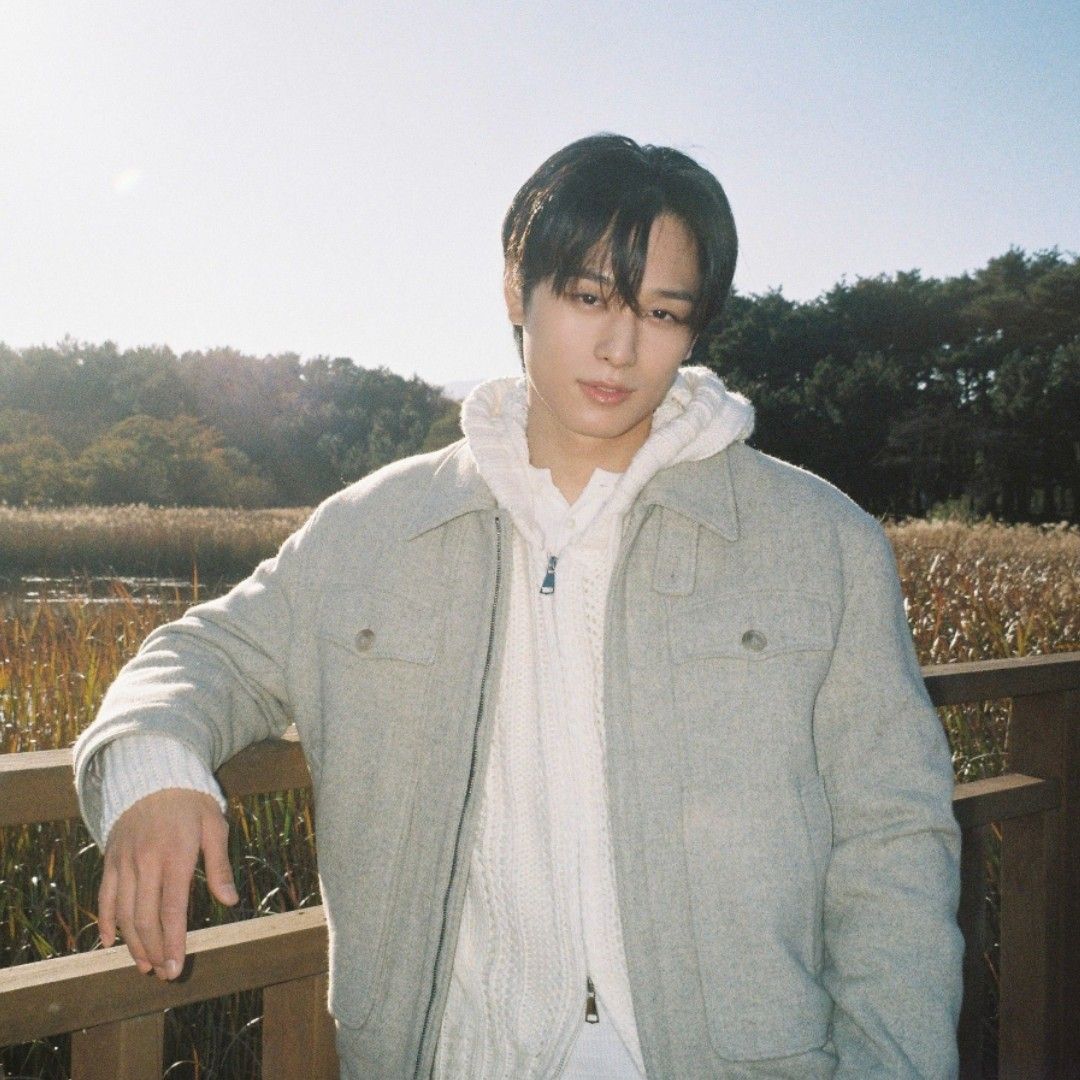 Latest photo of Juyeon (THE BOYZ)