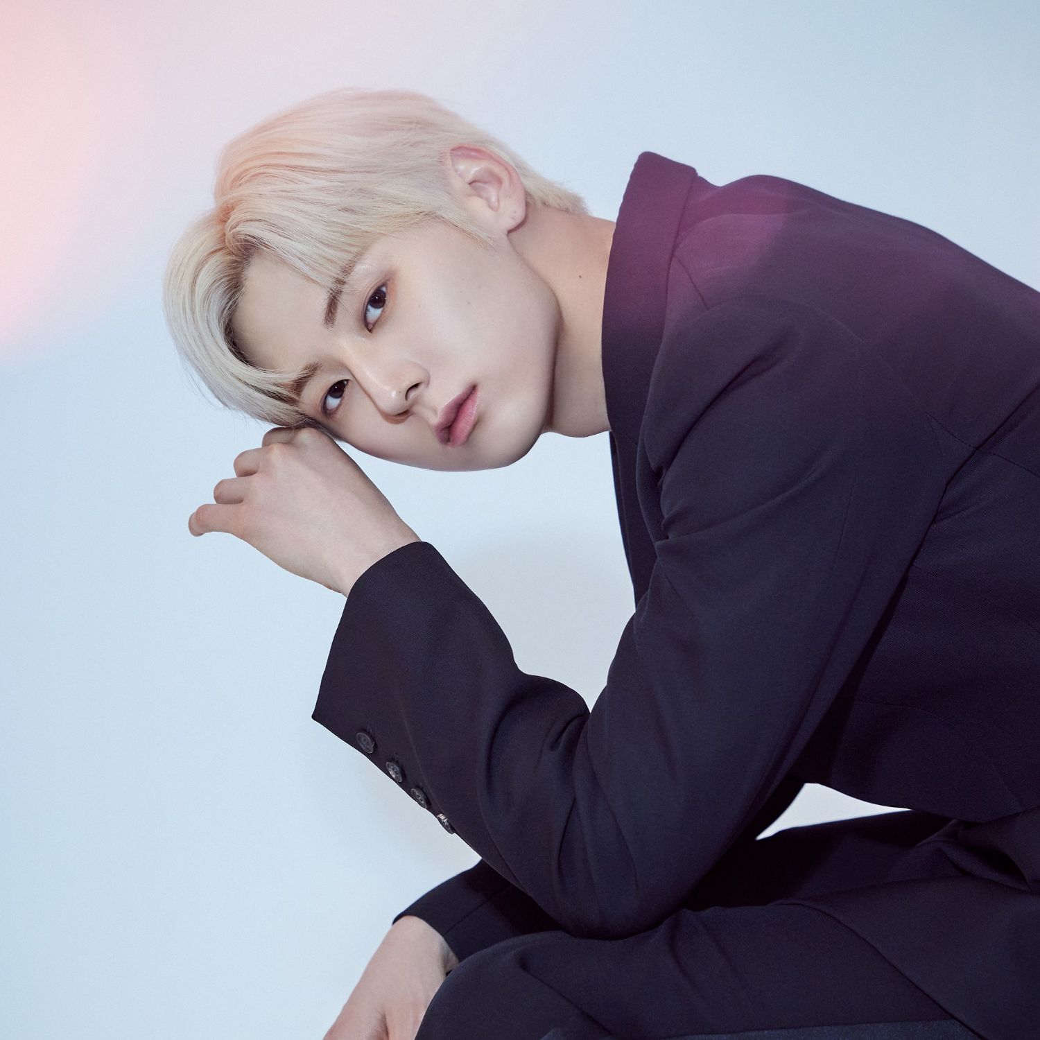 Recent activity shot of Hwang Minhyun