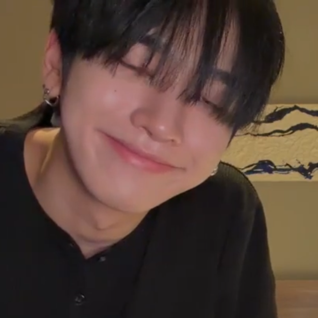 한준 (n.SSign)의 최신 사진