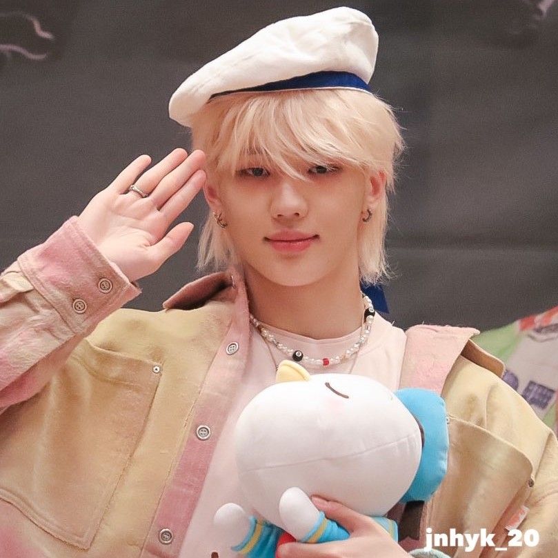 Latest photo of Junhyeok (TNX)