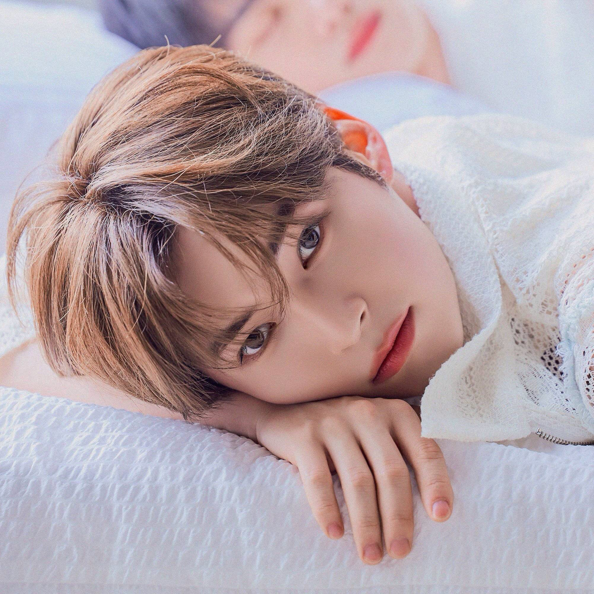 Behind-the-scenes cut of Sung Hanbin (ZEROBASEONE)