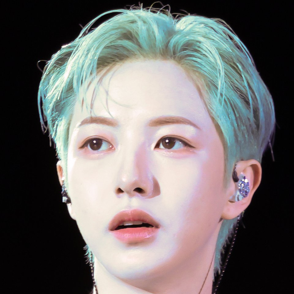 ロンジュン (NCT DREAM)の最新写真