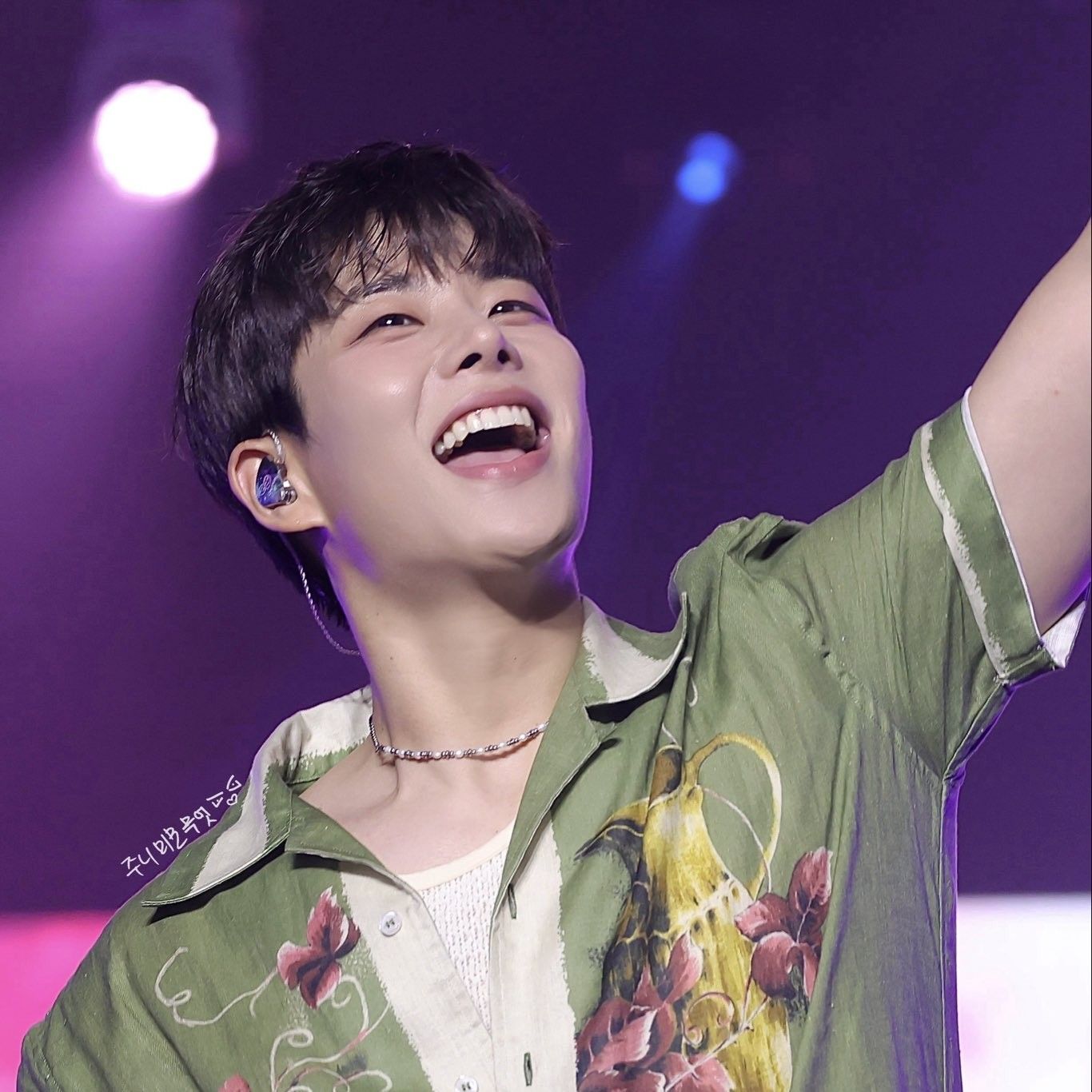 Latest photo of MJ (ASTRO)