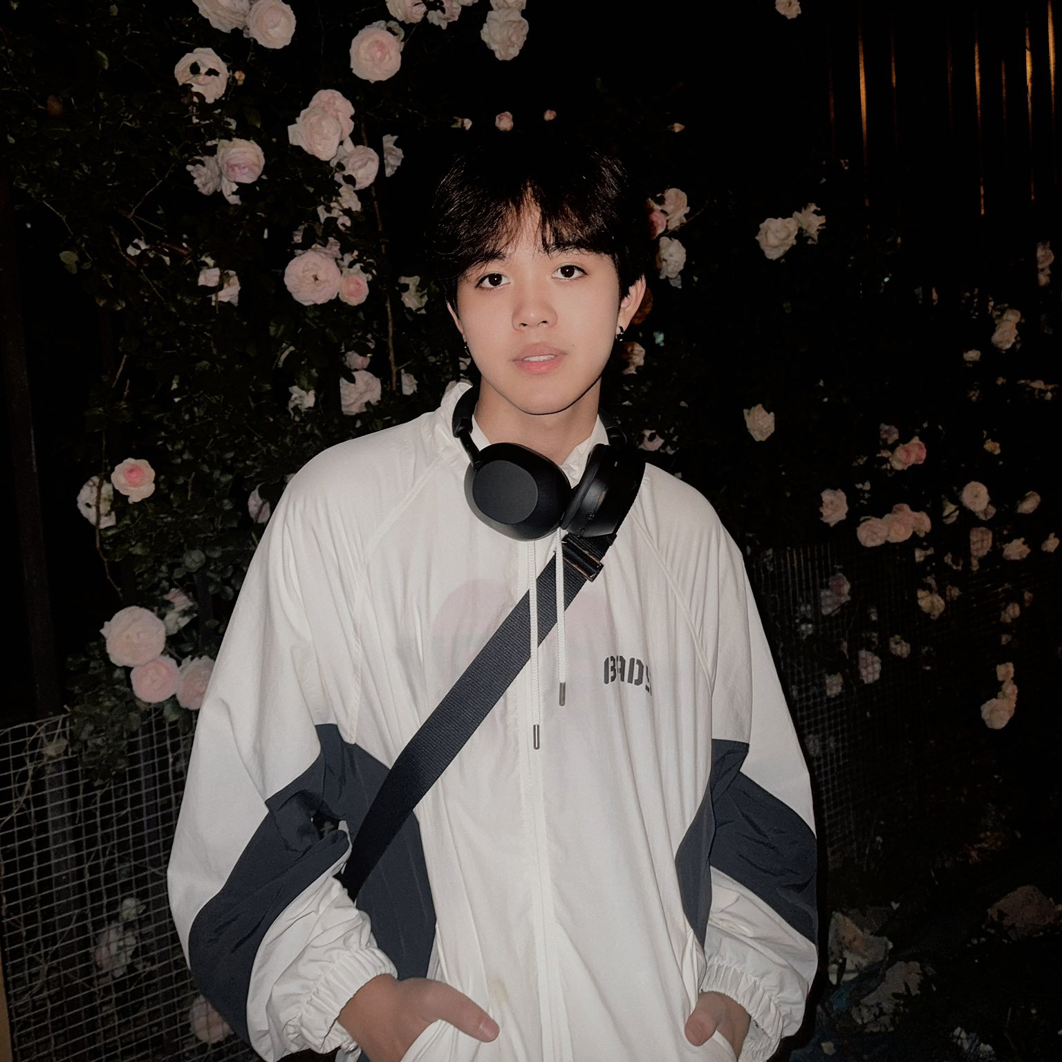 Behind-the-scenes cut of THI-O (NexT1DE)