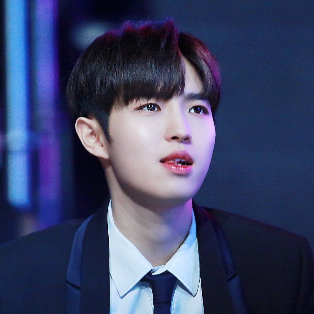 Momen yang diabadikan oleh penggemar Kim Jaehwan