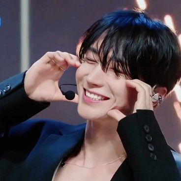 A moment captured by Leeteuk (Super Junior)'s fan