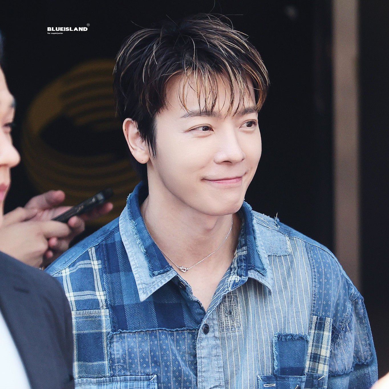 A moment captured by Donghae (Super Junior)'s fan