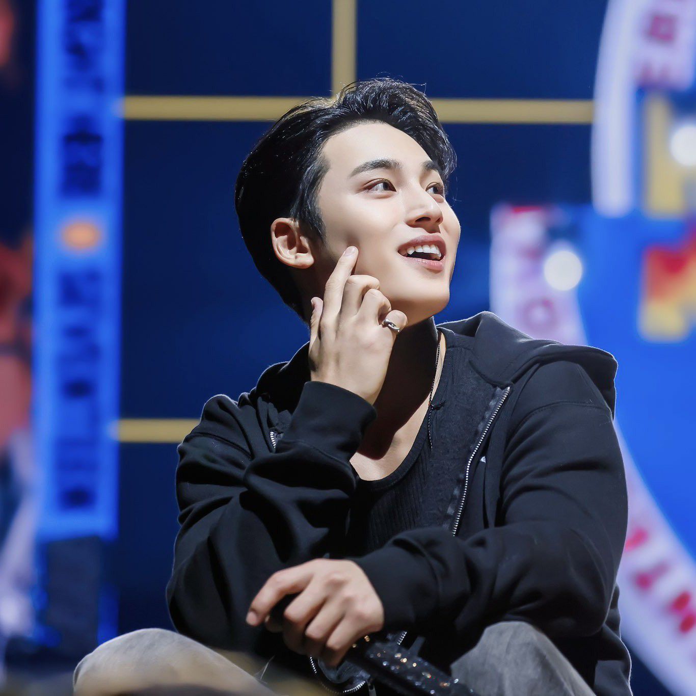 Recent activity shot of Mingyu (SEVENTEEN)