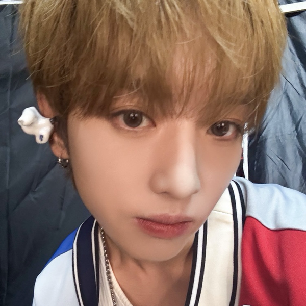 Popular profile image of Yujun (Xikers) selected by votes