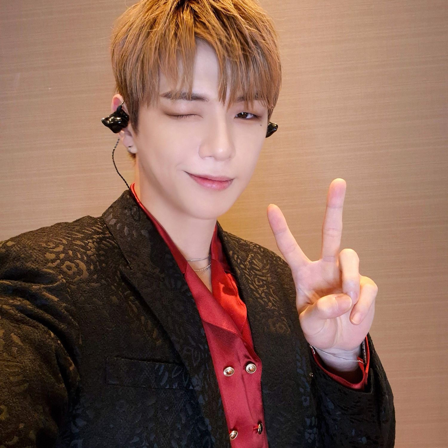 강다니엘의 비하인드 컷