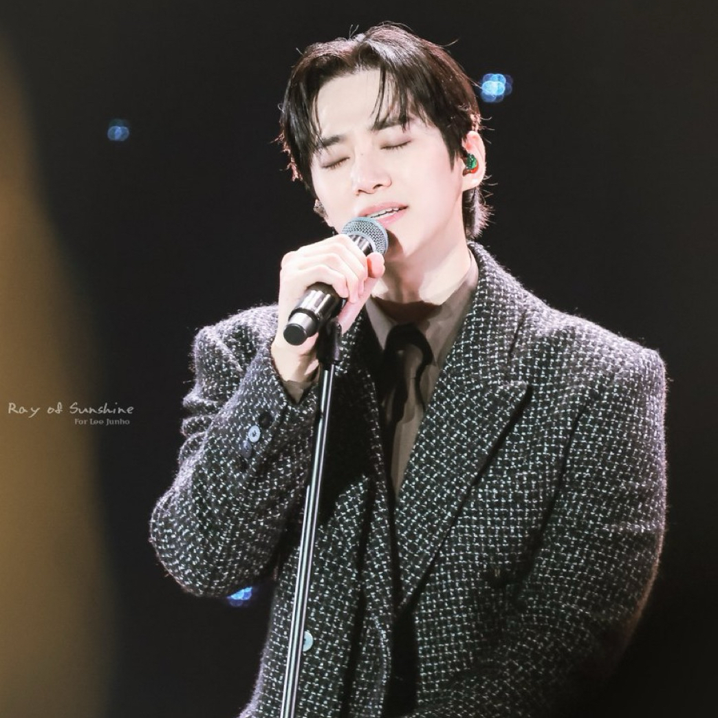 Behind-the-scenes cut of Junho (2PM)