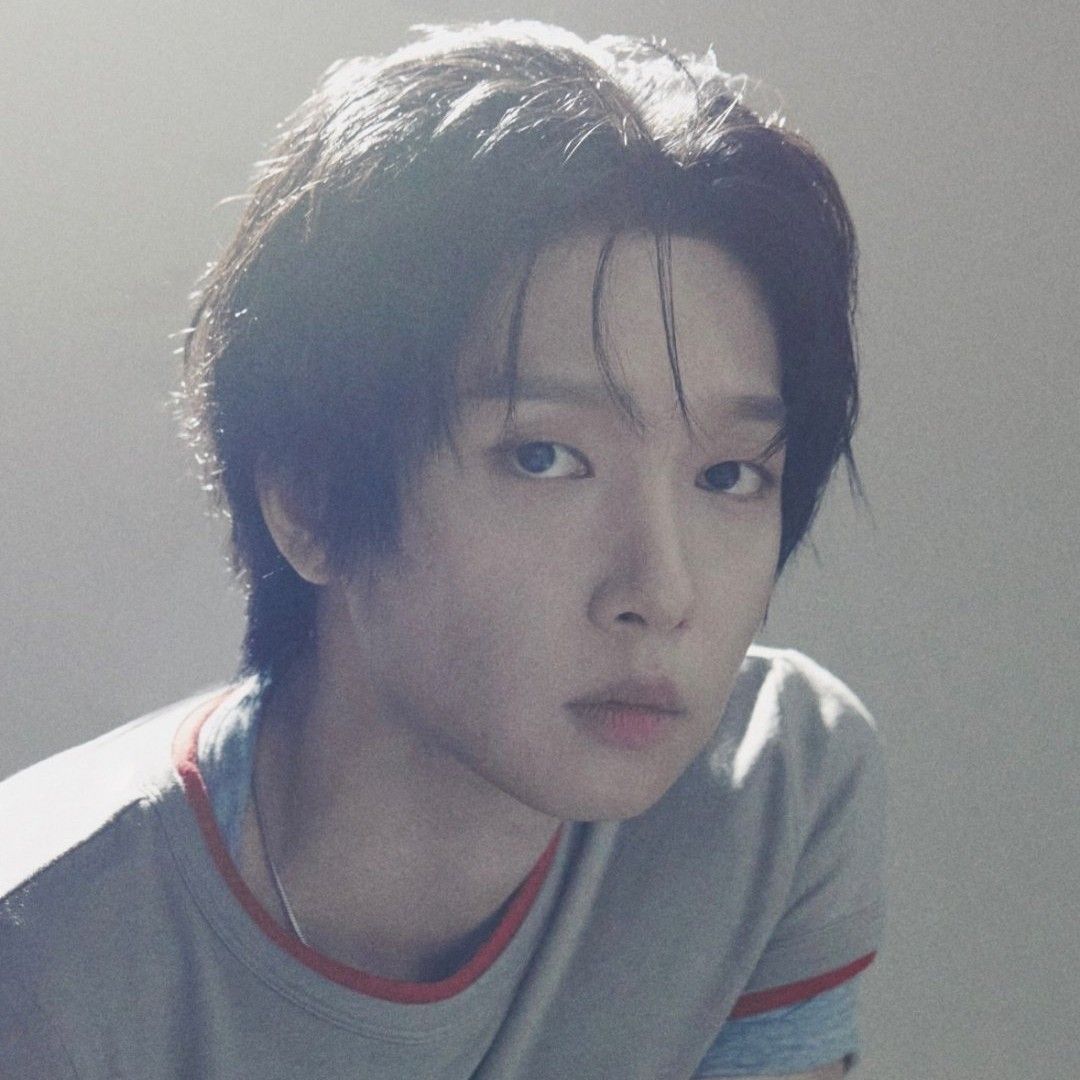 Recent activity shot of Jeong Sewoon