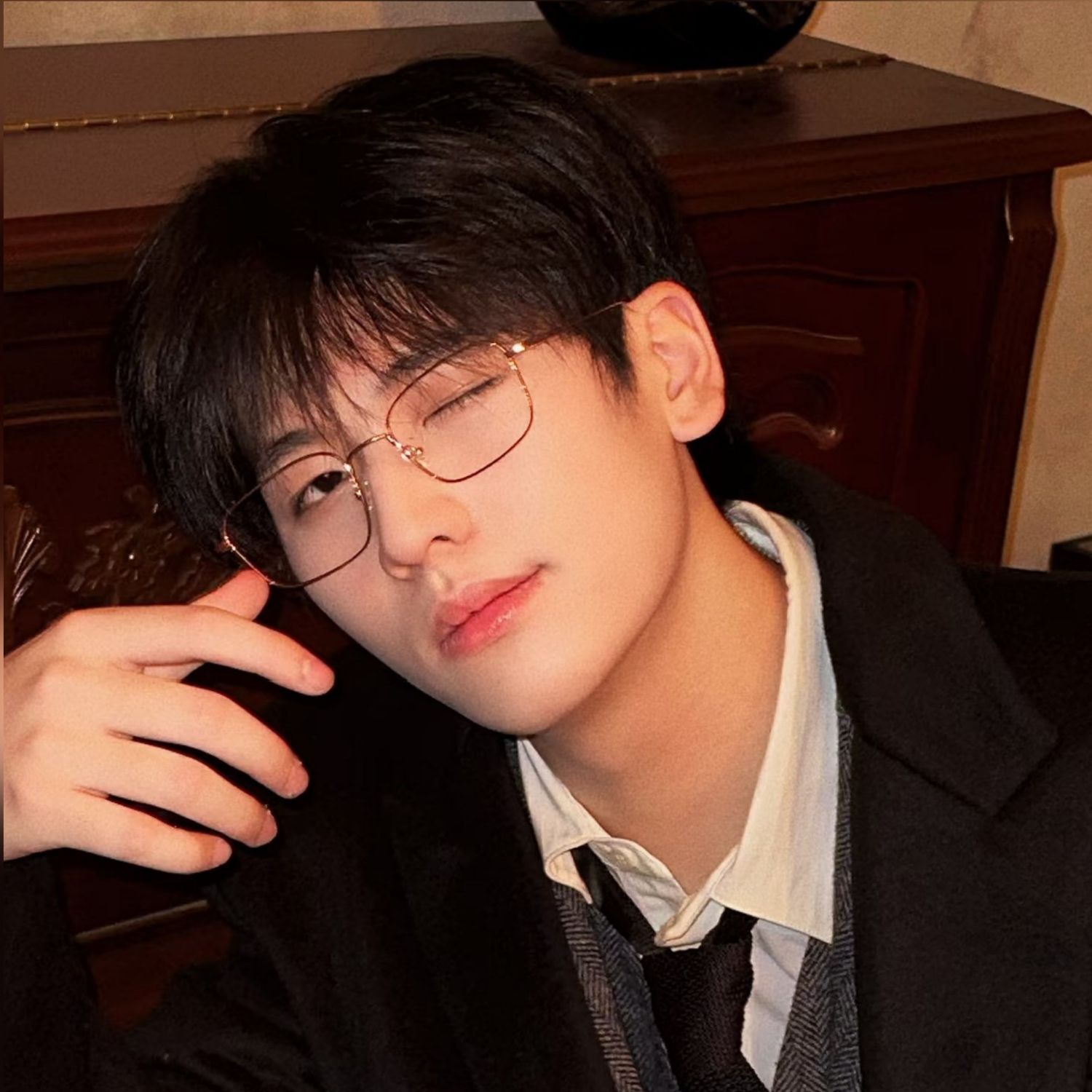 A moment captured by Shen (NexT1DE)'s fan