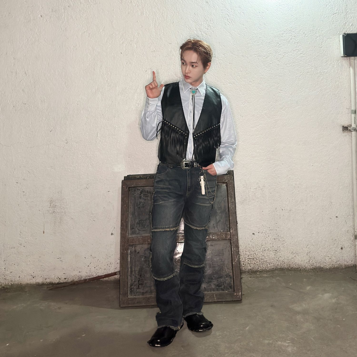 A moment captured by Onew (SHINee)'s fan