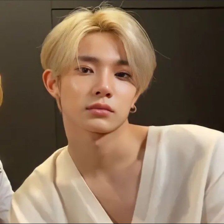 Behind-the-scenes cut of Heeseung (ENHYPEN)