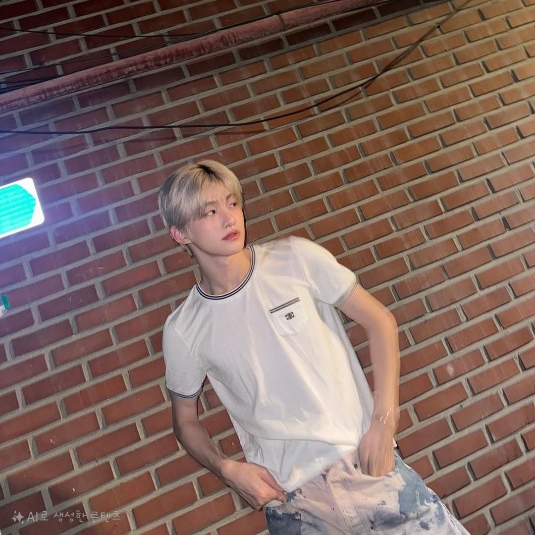 A moment captured by Jihoon (TWS)'s fan