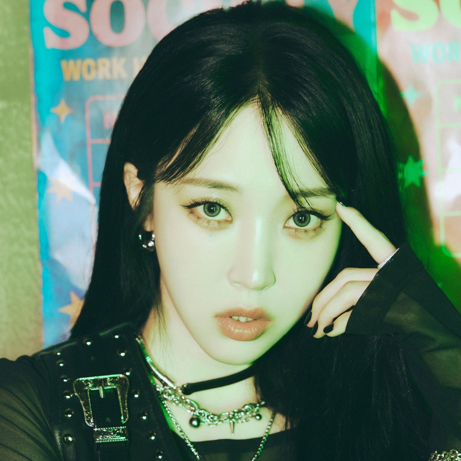 Behind-the-scenes cut of Moonbyul (MAMAMOO)