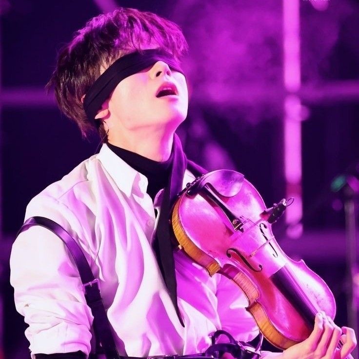 A moment captured by Shin Yechan (LUCY)'s fan