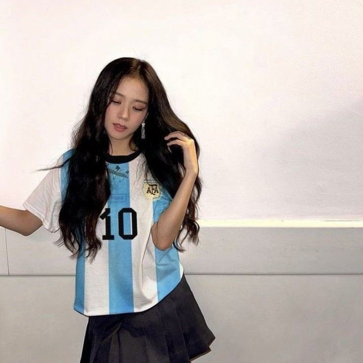 Recent activity shot of Jisoo (BLACKPINK)
