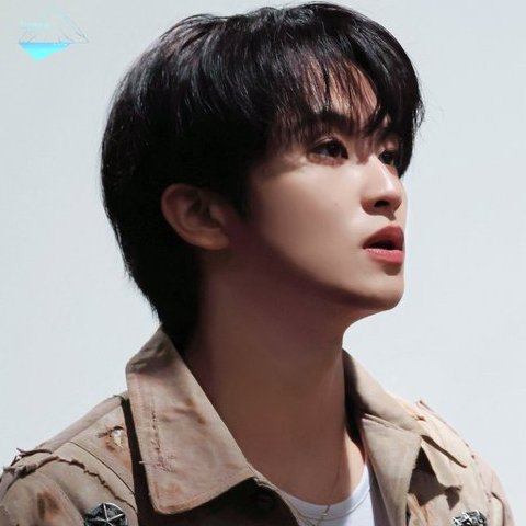 Behind-the-scenes cut of Mark (NCT 127, NCT DREAM)