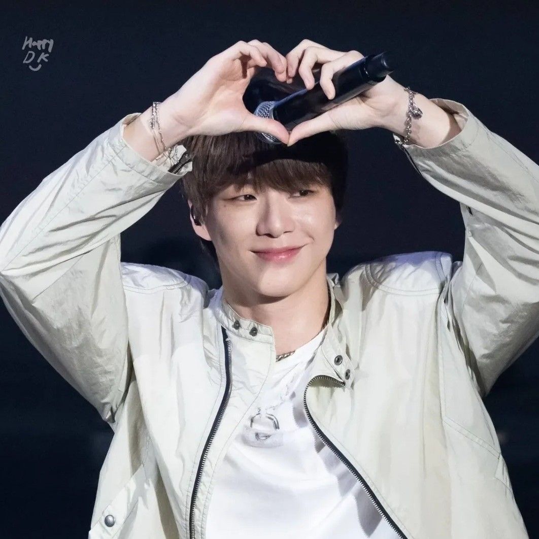 A moment captured by Kang Daniel's fan