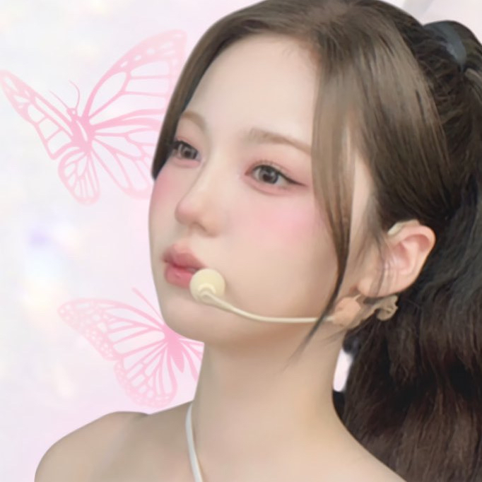 아야카 (NiziU)의 최신 사진